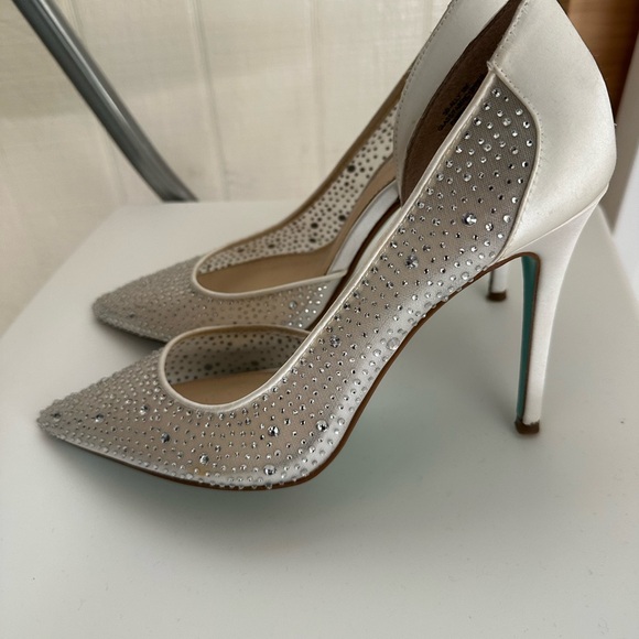 Betsey Johnson Heels - Picture 2 of 7